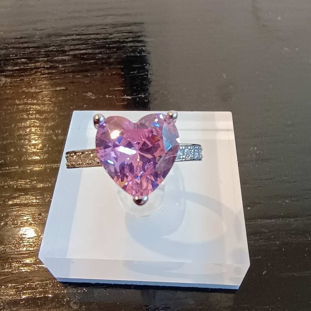 Cubic Zirconia Heart Cut Pink Ring Silver Tone Size 8 - Picture 14 of 14